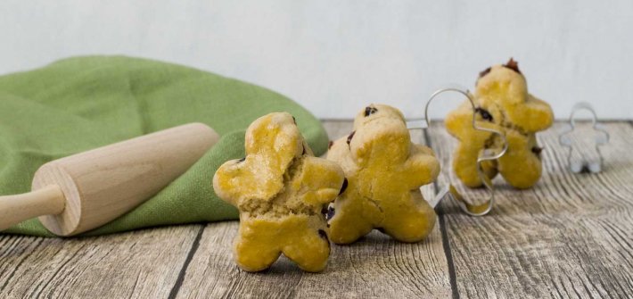 chilibluetendotcom Winterliche Scone Männchen hintereinander stehend